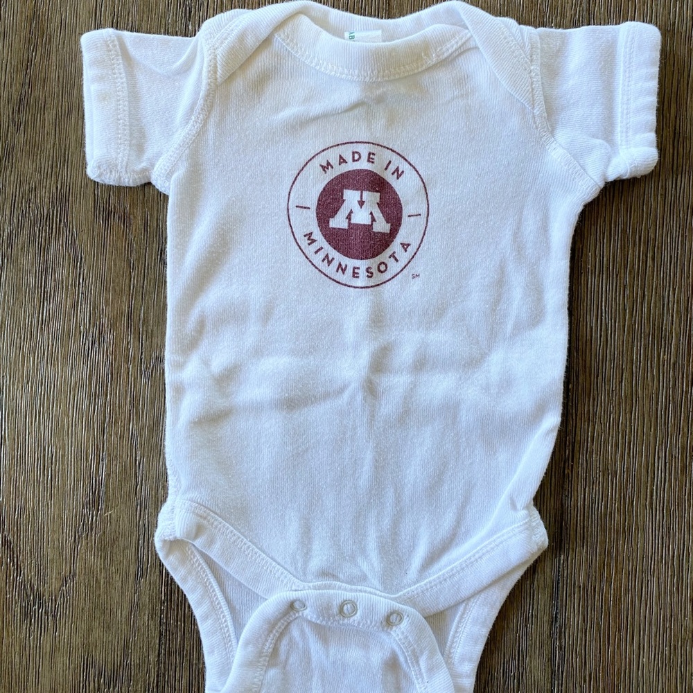 4/$10 Made in Minnesota onesie bodysuit newborn
